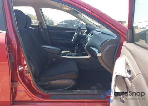 2015 Nissan Altima 2.5/2.5 S/2.5 Sl/2.5 Sv z USA, uszkodzony, nr VIN 1N4AL3AP2FC282566